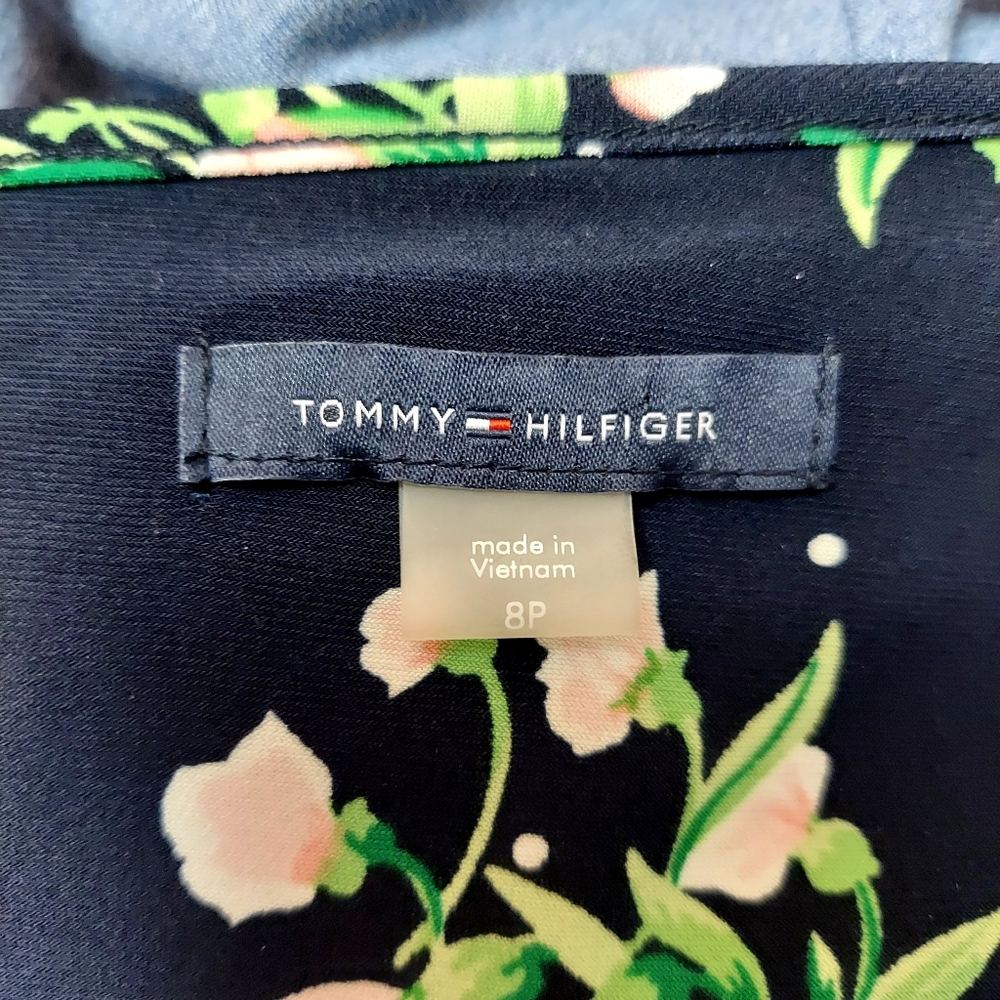 NWT Tommy Hilfiger Navy Floral Dress Size 8P - Picture 2 of 7